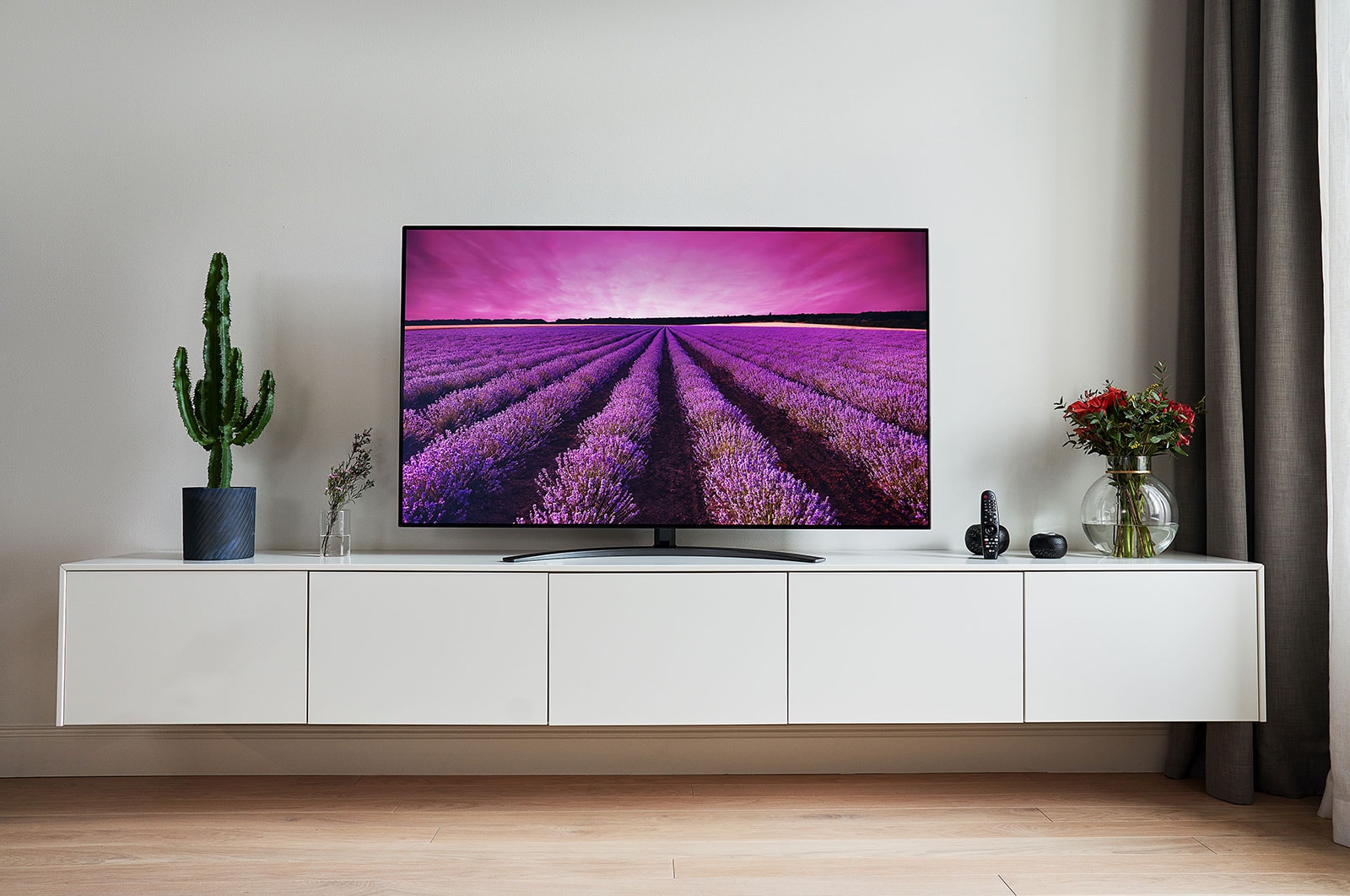 LG NanoCell TV- 55 , 55SM8200PLA