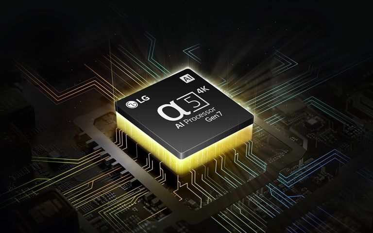 LG:s alpha 5 AI-processor 4K Gen7 med grönt ljus undertill och färgglada kretskortslinjer som förgrenar sig från AI-processorn.