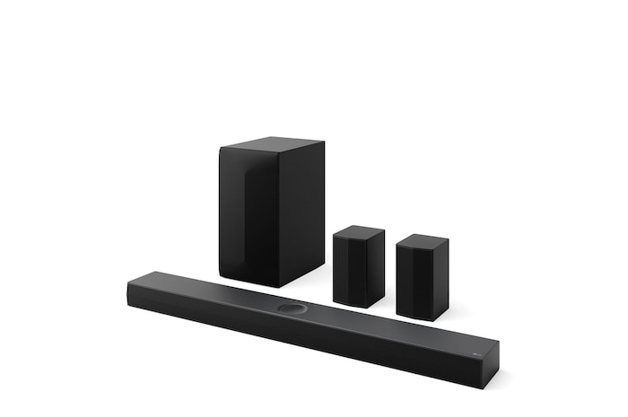 Vinklad vy från ovan av LG Soundbar NS70TR och subwoofer