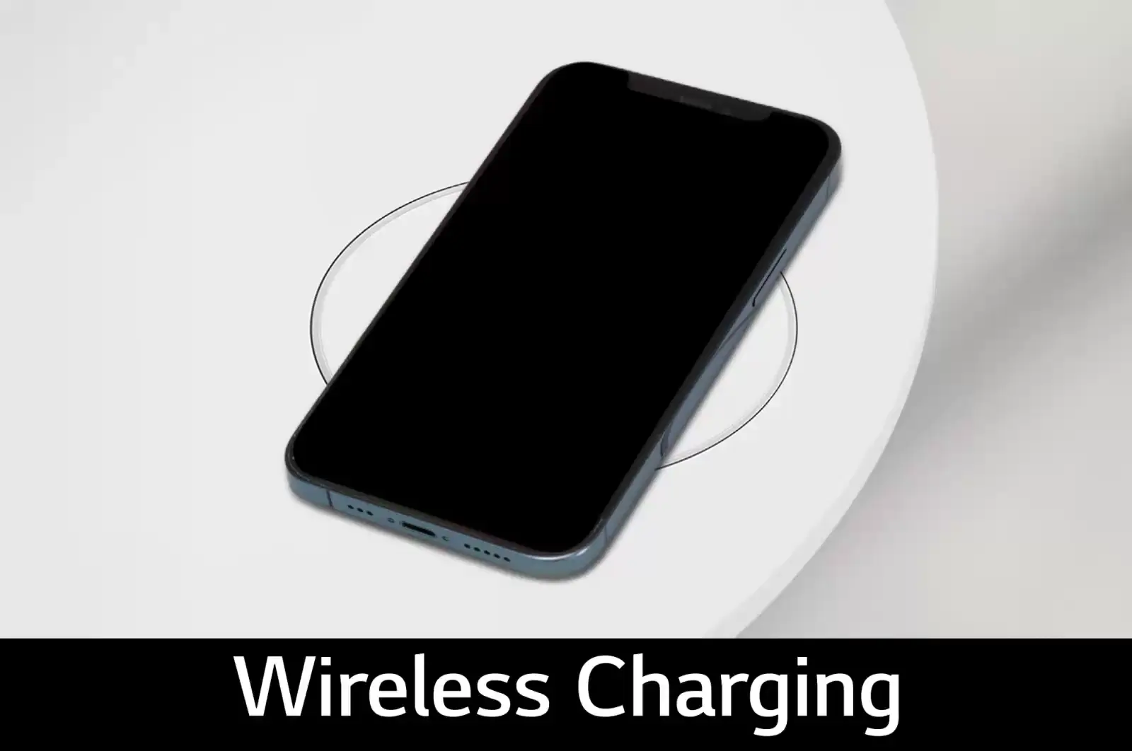 The mobile phone is placed in the charging area at the top of the product. Users can use the product like a table and charge their phones conveniently.