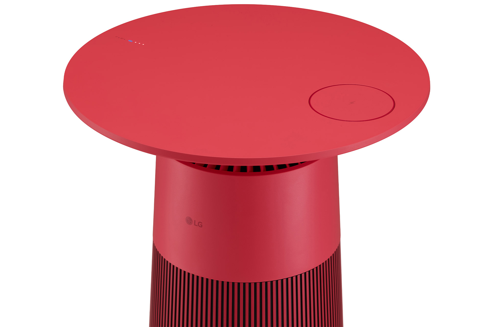 A scene that merges into one appears to show that it is used for two purposes: a table and an air purifier.  Props are placed on top of the product, and purified air is shown from the top of the product.