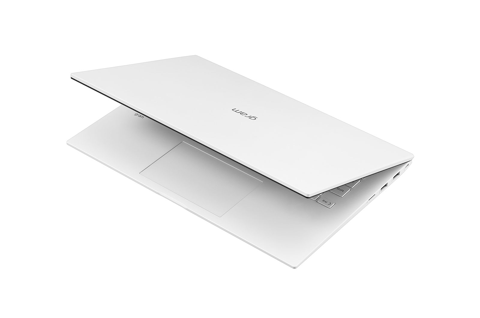 LG gram 14.0" Laptop with 16:10 WUXGA IPS Display, 11th Gen Intel® Core™ (Certified Evo™ Platform) i5 Processor and Thunderbolt™ 4, 14Z90P-G.AA64A3