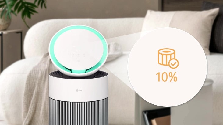 Video showcasing LG air purifier's filter reminder feature, notifying users when it's time to replace the filter