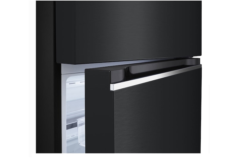 LG 395L Top Freezer with Smart Inverter Compressor™ in Essence Matte Black, GT-B3953EP