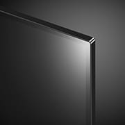 Close-up of the top edge