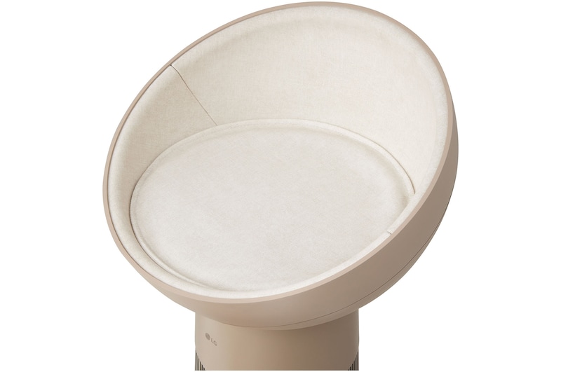 Front view of LG PuriCare™ AeroCatTower Air Purifier