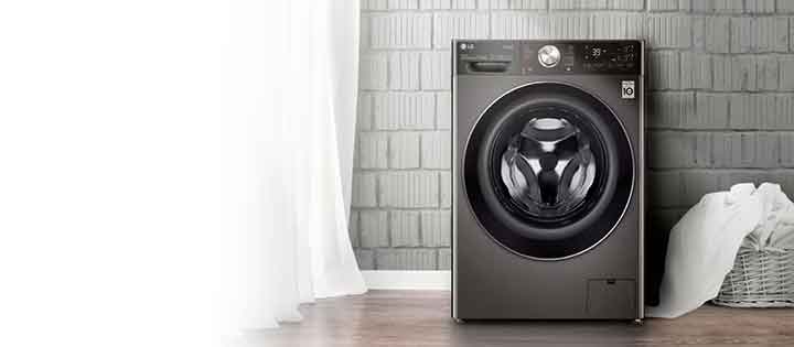 เครื่องซักผ้าฝาหน้า LG สีดำตั้งในห้องสไตล์โมเดิร์น