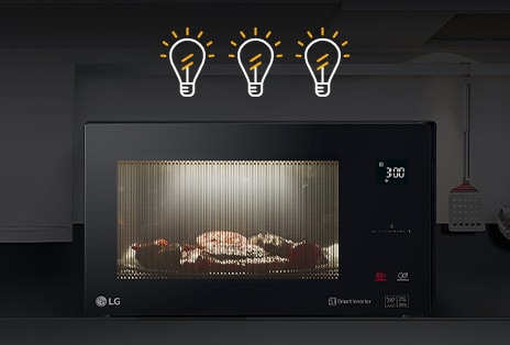 เตาอบไมโครเวฟ LG ดิจิทัลสีดำตั้งอยู่ใต้ตู้พร้อมไฟ LED แสดงเวลา 3:00 นาฬิกาด้านขวา  