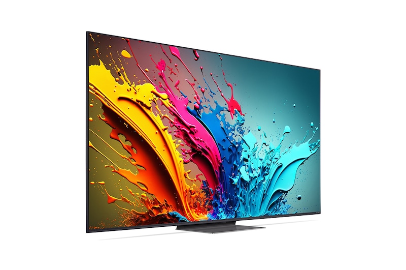 มุมมองด้านข้างหันไปทางขวาเล็กน้อยของ LG QNED TV, QNED86