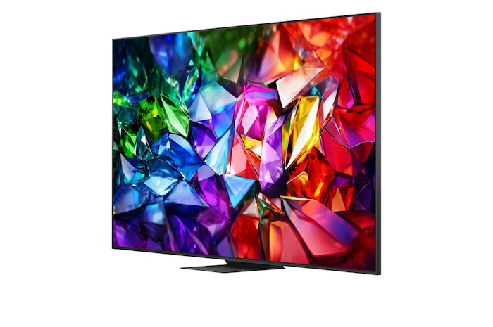 LG Micro RGB evo AI MRGB95 with Micro Dimming Ultra displays a vibrant marine life scene with precise color separation across over 8.3 million pixels, enhanced by thousands of dimming zones driven by alpha 11 AI Processor 4K Gen3.