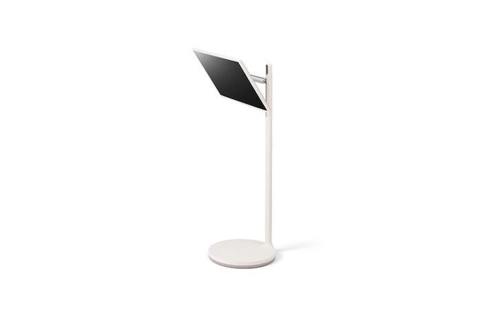 LG StanbyME (27ART10AKPL) Movable Wi-Fi Smart Touch Screen with 3 hour battery, 27ART10AKPL