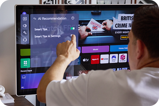 ภาพที่มีการนำเสนอ LG Smart Monitor Swing