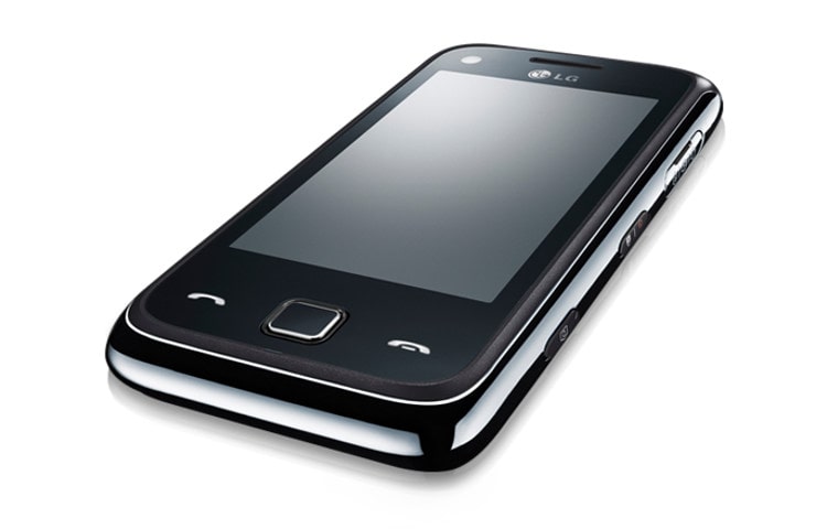 LG , GM735