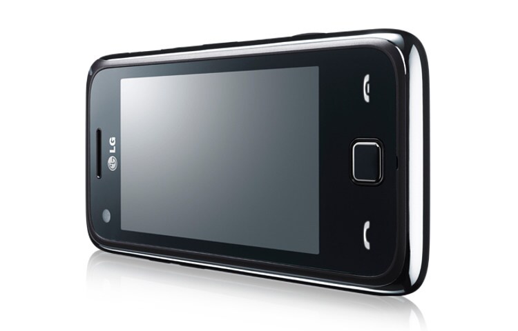 LG , GM735