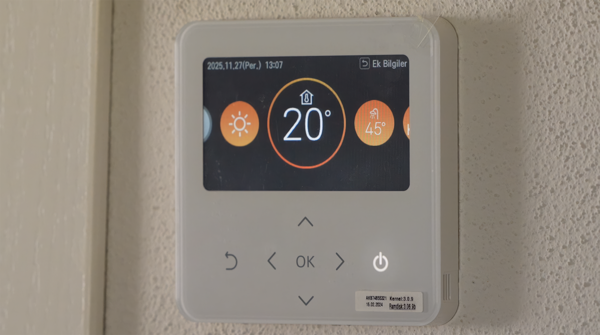 ThinQ™ ile Ev Sıcaklığını Her Yerden Kontrol Edin