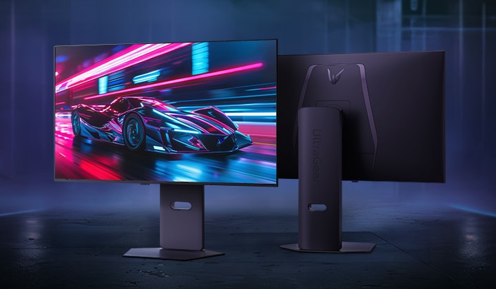 Ekranda fütüristik bir yarış sahnesi gösteren UltraGear™ 32GX850A oyun monitörünün önden ve arkadan görünümü.