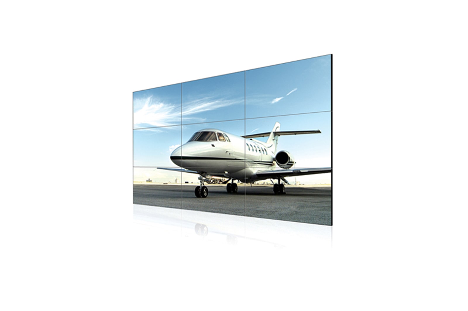 55&#34; 500 nit FHD Dar Çerçeveli Video Wall 55LV35A-5B için önden görünüm