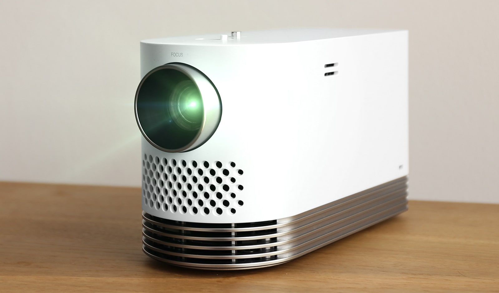 LG Lazer Projeksiyon Full HD 2000 Lümen 20.000 Saat Lamba Ömrü HF80JS, HF80JS