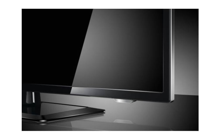 LG 42" Cinema 3D LED TV; 4 adet FPR Gözlük, 3X HDMI, 1X USB, MCI 100 Hz gibi özelliklere sahip., 42LM3450