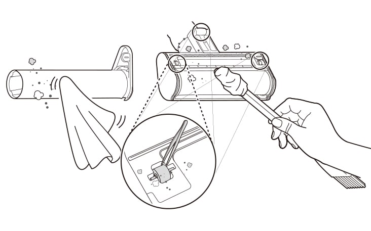 用濕毛巾或抹布清除刷子和吸頭底部的其餘異物和塵土 用鑷子清除吸頭所有滾筒上的異物、碎屑和毛髮 - 用濕毛巾或抹布包住清潔刷的手柄，然後用它清潔旋轉刷和吸頭