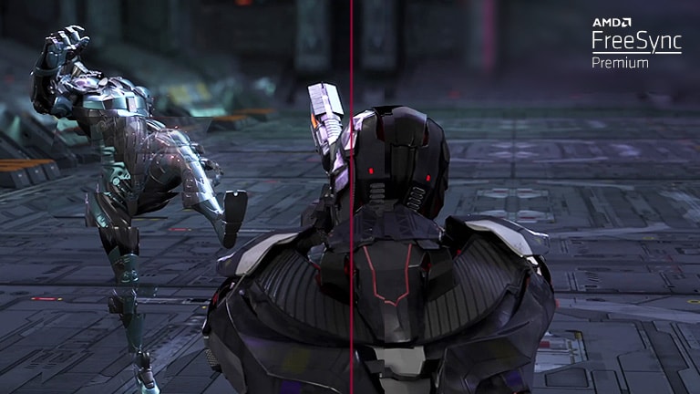 在快節奏的 FPS 遊戲中，與另一個使用 AMD FreeSync Premium 模式完美動作的情境相較，玩家圍繞 3 個防守和射擊的對手移動，並且在關閉 AMD FreeSync Premium 模式且對手快速移動時出現畫面撕裂和卡頓。