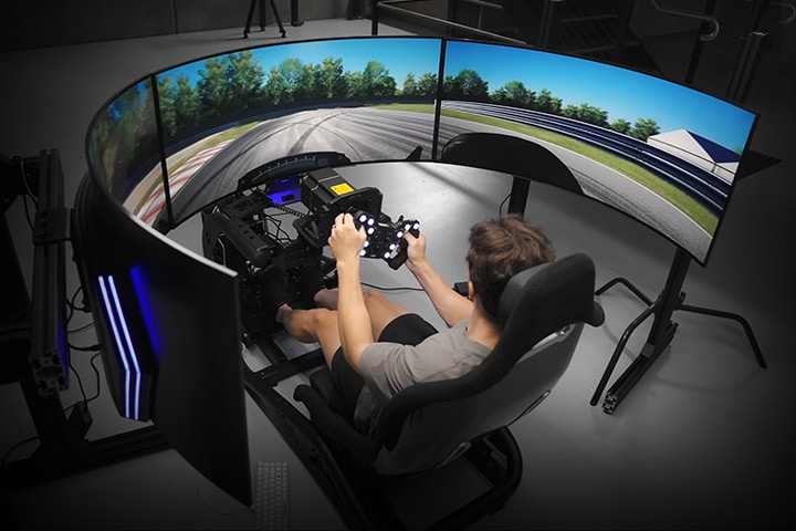 Optimum 的 YouTube 影片 - 科技網紅。