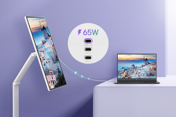 一台筆記型電腦透過 USB-C 連接到 LG Smart Monitor Swing，既在進行充電，也同步顯示相同的畫面。