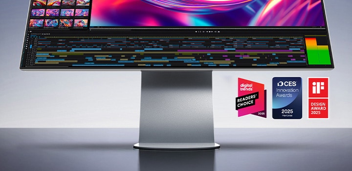 LG UltraFine™ evo 32U990A 產品圖片,下方有其標誌和獎項標誌