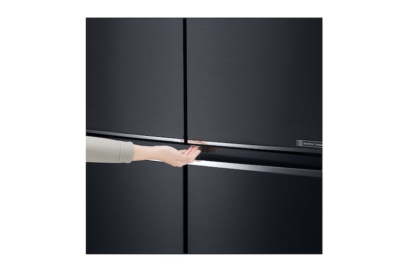 LG InstaView™ WiFi敲敲看門中門冰箱 夜空藍/ 870公升, GR-QBF87MB