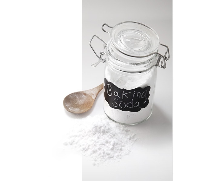REF-NatureFRESH-LinearTF-03-UsefulTips-06-4-Baking-Soda-Desktop_V3