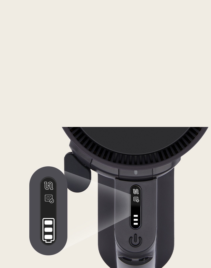 LG a9k-legend3 吸塵器的俯視圖，顯示控制面板上的電池電量和模式指示燈。