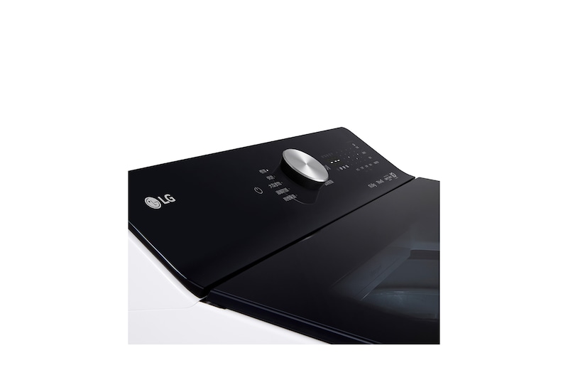 WTTD16HW LG 洗衣機中米色女式襯衫上覆蓋著數位感測動作，象徵 AI Wash 的布料偵測功能。