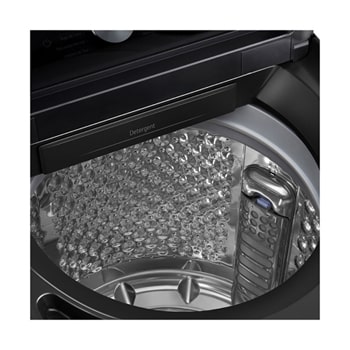 WTTD18OB.WR100VB 一名女士正在從配備 EasyUnload™ 的直立式洗衣機中取出衣物。