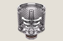 筒槽內標示螺旋向下的箭頭,展現高速旋轉並脫水的動作