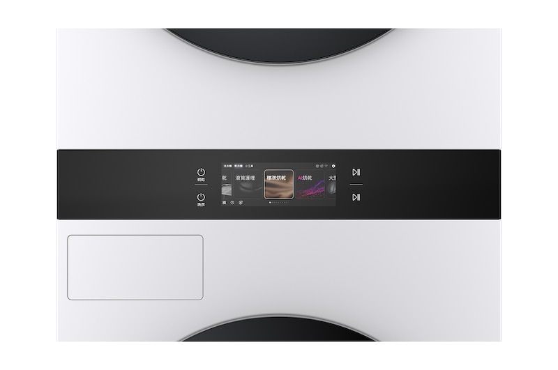 LG WashTower WD-S1818EW 洗衣機滾筒特寫，機門處於開啟狀態。