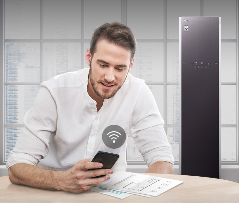 ThinQ 應用程式顯示代表診斷的智慧電子衣櫥和圖示。