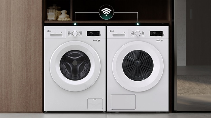 Video of setting the dryer to automatically start an optimized drying cycle by receiving information from the connected washer.