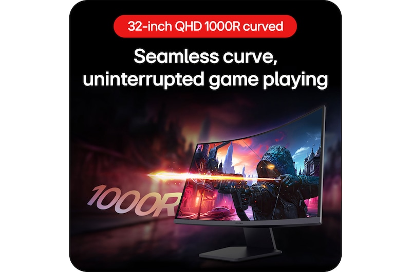 LG UltraGear Gaming Monitor 32GS60QC, showcasing the seamless curve of the 32-inch QHD 1000R curved display for uninterrupted game playing.