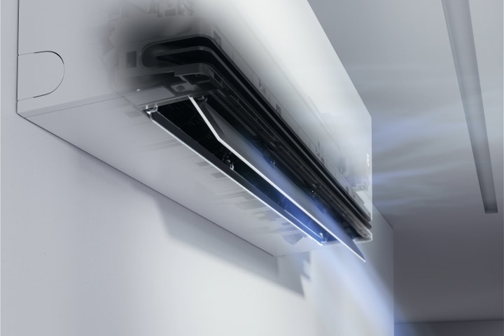 The lower vane is divided into two, the airflow direction varies depending on the angle of operation