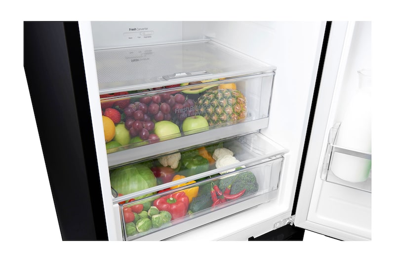 LG  GBB60MCGFS  Smart 70/30  Fridge Freezer - Matte Black, GBB60MCGFS
