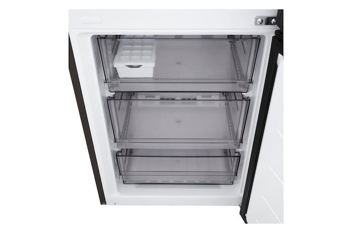 LG fridge freezer (GBBS726CEV) front view showing DoorCooling+™ vent