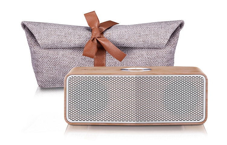 Front view of MUSICflow P5 Special SMART HI-FI AUDIO BLUETOOTH SPEAKER NP5559NC