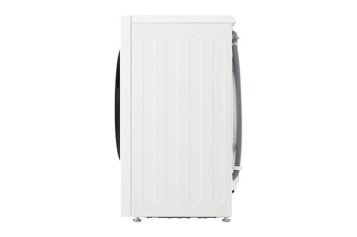 An image of spraying water onto shirts with four jets spray