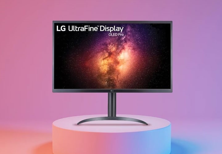 A 31.5'' high resolution 4K OLED monitor with pixel dimming