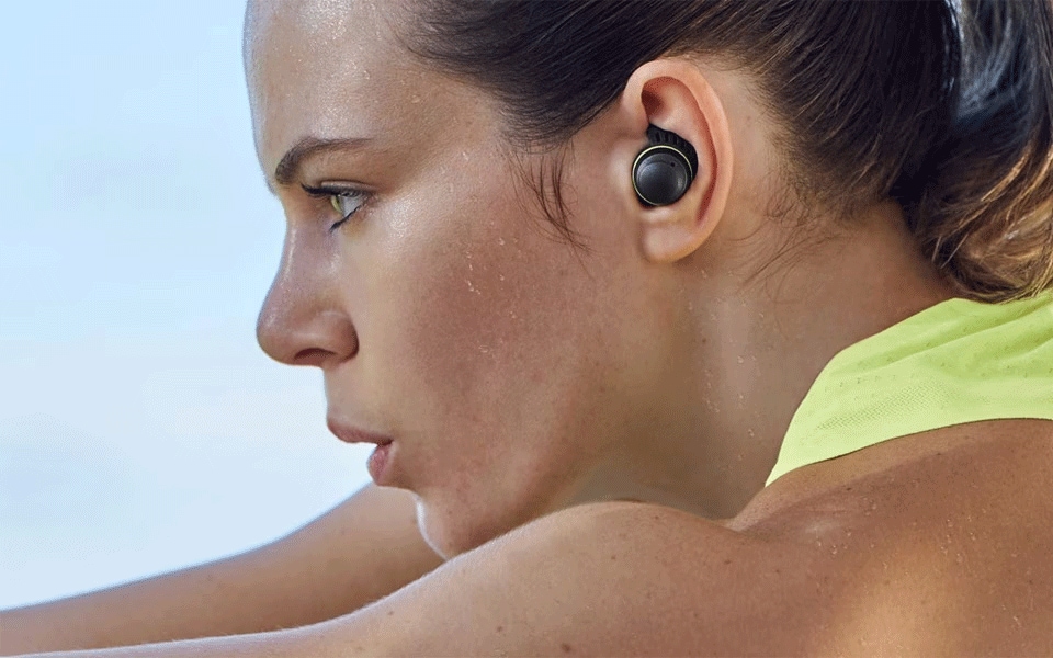 Wireless earbuds for runners
