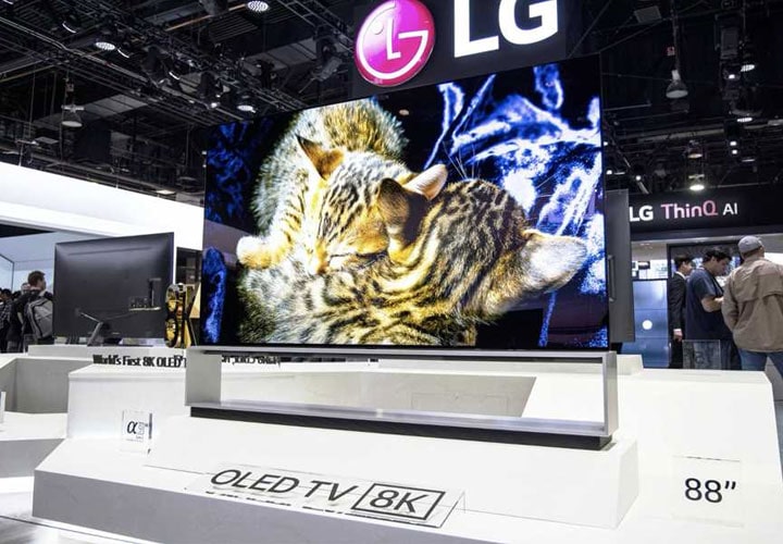 LG SIGNATURE OLED TV displays self-lit pixels.