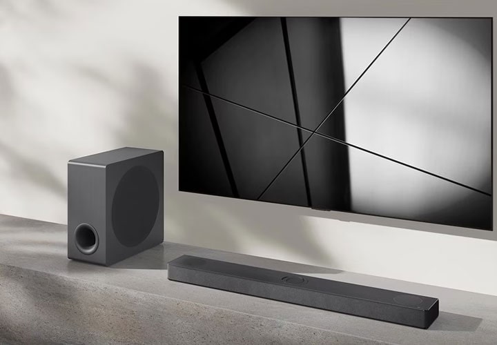 DS80QY smart soundbar paired with an LG TV