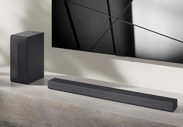 DS80QY smart soundbar for LG TVs