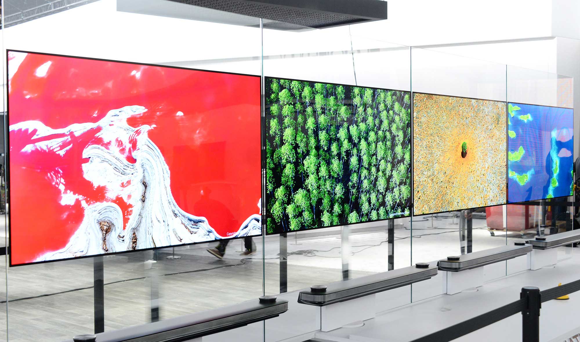 LG Signature OLED TV W