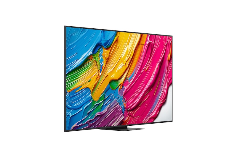 Slightly-angled 35 degree right-facing side view